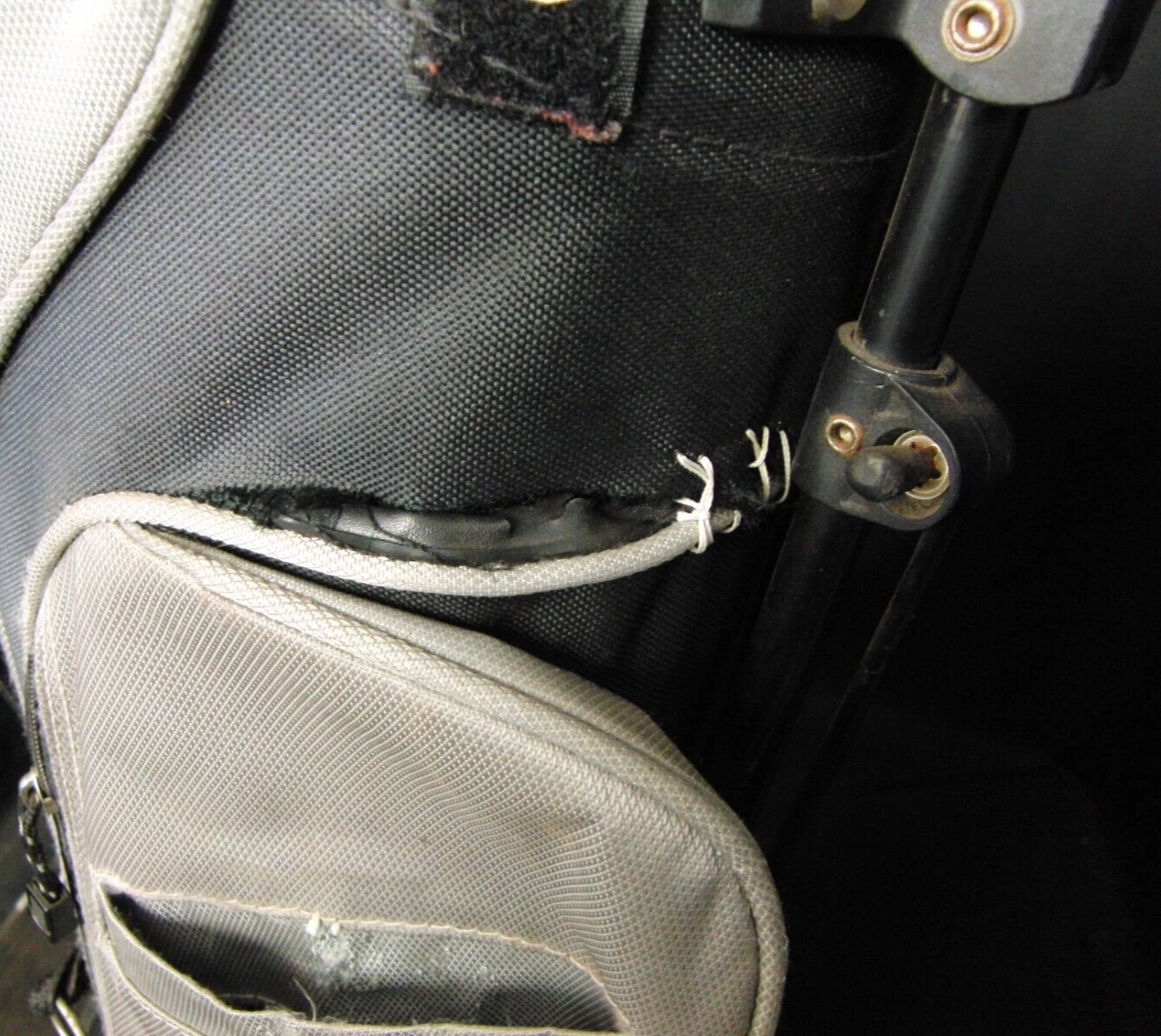 Wilson, TaylorMade, Slazenger, & Ben Sayers Set Of Wilson Fat Shaft 5-SW +Driver +3 Wood + 5 Wood +Putter +Bag 8 Wilson, TaylorMade, Slazenger, & Ben Sayers Set Of Wilson Fat Shaft 5-SW +Driver +3 Wood + 5 Wood +Putter +Bag - Image 6