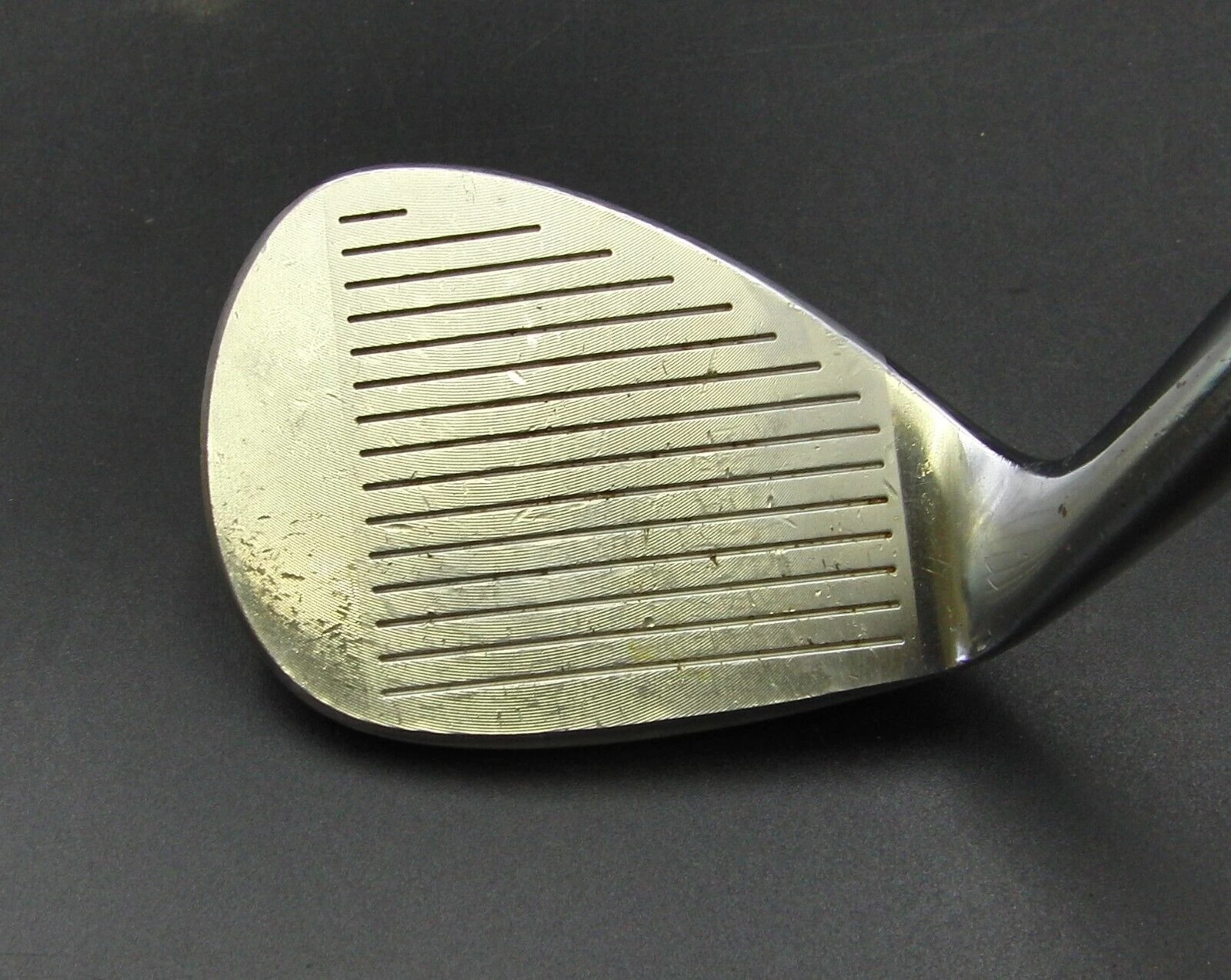 Mizuno MP-R12 Quad Cut Groover 54° Gap Wedge Wedge Steel Shaft Golf Pride Grip 4 Mizuno MP-R12 Quad Cut Groover 54° Gap Wedge Wedge Steel Shaft Golf Pride Grip - Image 2