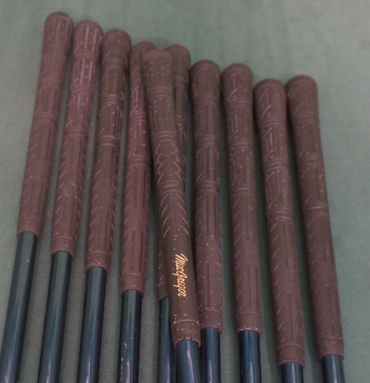 Vintage Set 10 X MacGregor CERAMITE Irons 3-SW + AW Regular Graphite Shafts 8 Vintage Set 10 X MacGregor CERAMITE Irons 3-SW + AW Regular Graphite Shafts - Image 6