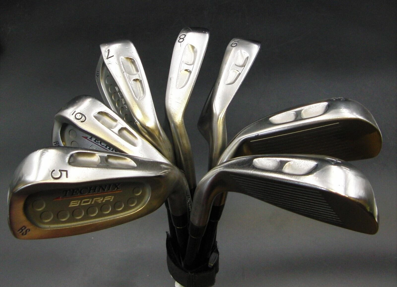 Set Of 7x Mizuno Technix Bora RS Irons 3-9 Regular Graphite Shafts T/Edge Grips 3 Set Of 7x Mizuno Technix Bora RS Irons 3-9 Regular Graphite Shafts T/Edge Grips