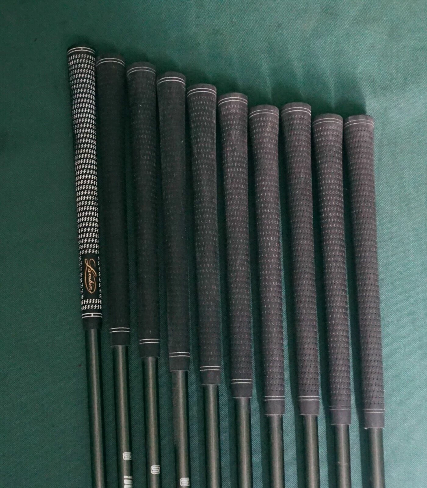 Maxfli Set Of 10 X Isao Aoki Signature DP-555 Irons 3-SW + A Wedge Stiff Graphite 8 Maxfli Set Of 10 X Isao Aoki Signature DP-555 Irons 3-SW + A Wedge Stiff Graphite - Image 6