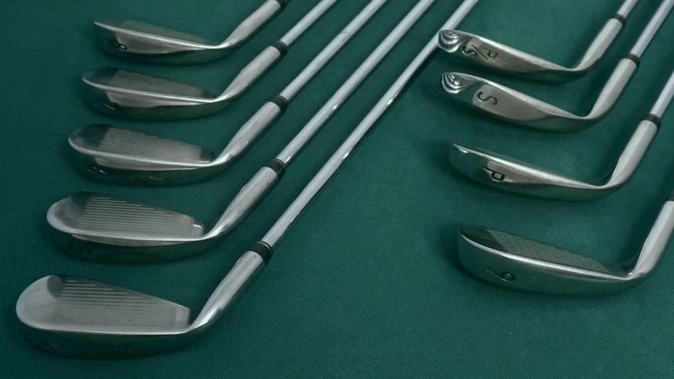 Set 9 X Bridgestone Tour Stage V301 Irons 4-SW + P/S Wedge Regular Steel Shafts 6 Set 9 X Bridgestone Tour Stage V301 Irons 4-SW + P/S Wedge Regular Steel Shafts - Image 4