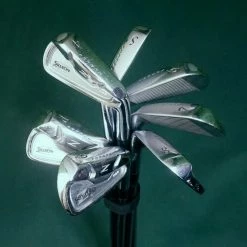 Lincs_golf Set Of 7 X Srixon Z725 Forged Irons 4-PW Regular Steel Shafts Iomic Grips